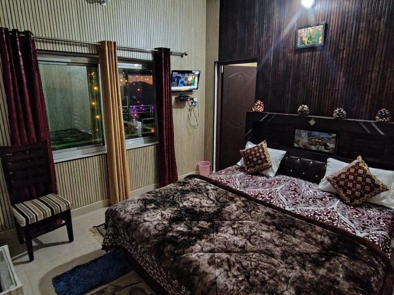 Chacha Sip N Dine Home Stay VIP Room